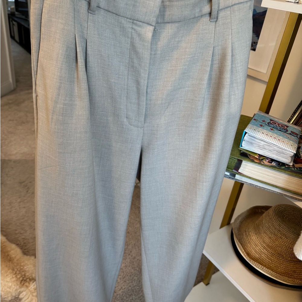 Aritzia blazer and pants Light grey - Picture 12 of 16